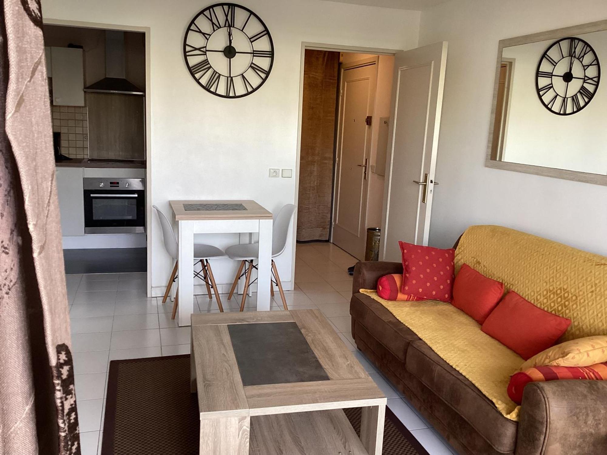 Appartement 2 Pieces Meubles A Juan Les Pins Antibes Esterno foto